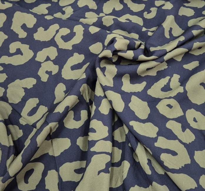 Viskose Leopard moosgrün